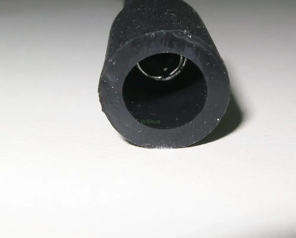 Tester jiskry zapalování pro zahradní techniku