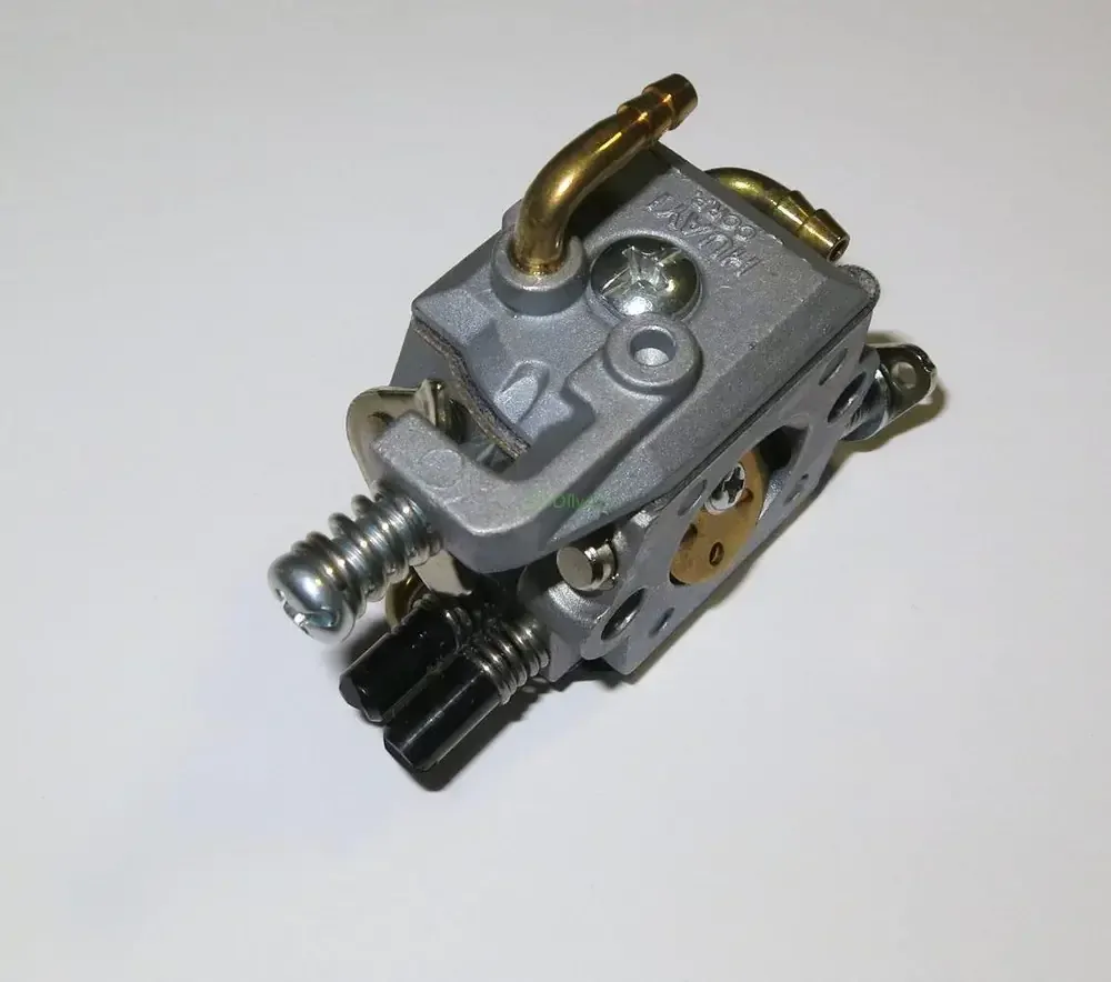 Karburátor na motorovou pilu 45cc, 52cc, 58cc - spodní hadička