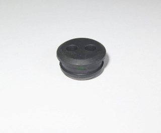 Průchodka palivové nádrže 18x12x4mm