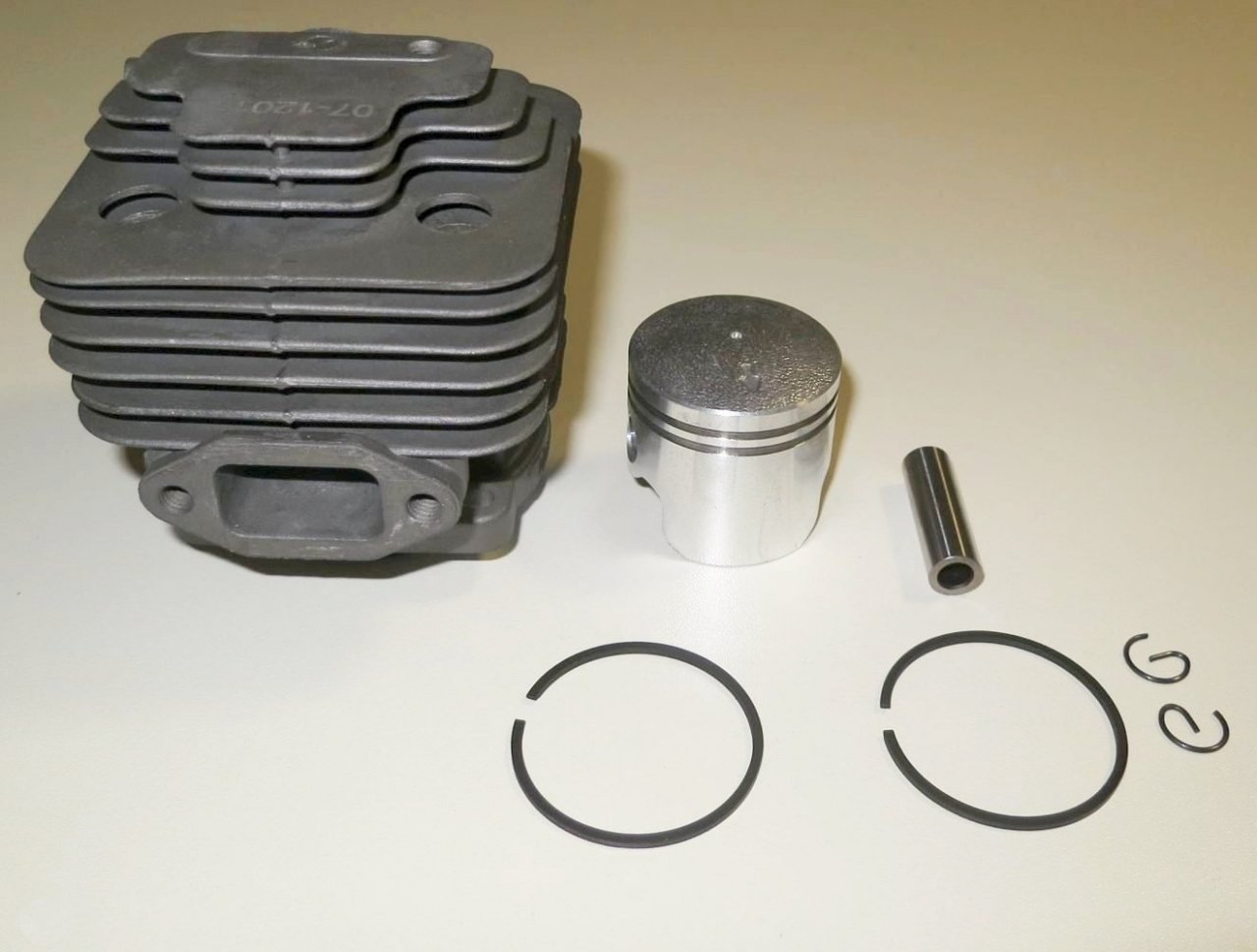 Válec a píst na křovinořez 40mm - 43cc