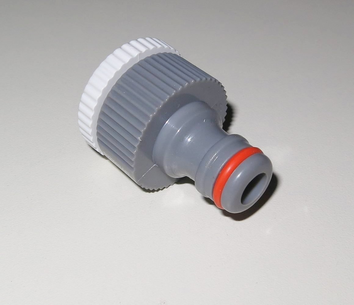 Konektor s vnitřním závitem na hadici 1/2" - 3/4"