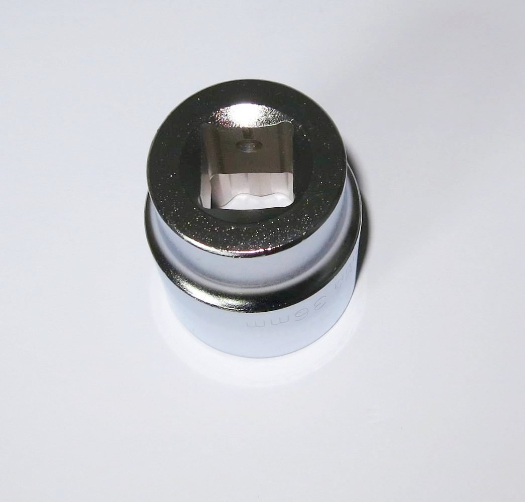 Ořech na poloosu 36mm 3/4