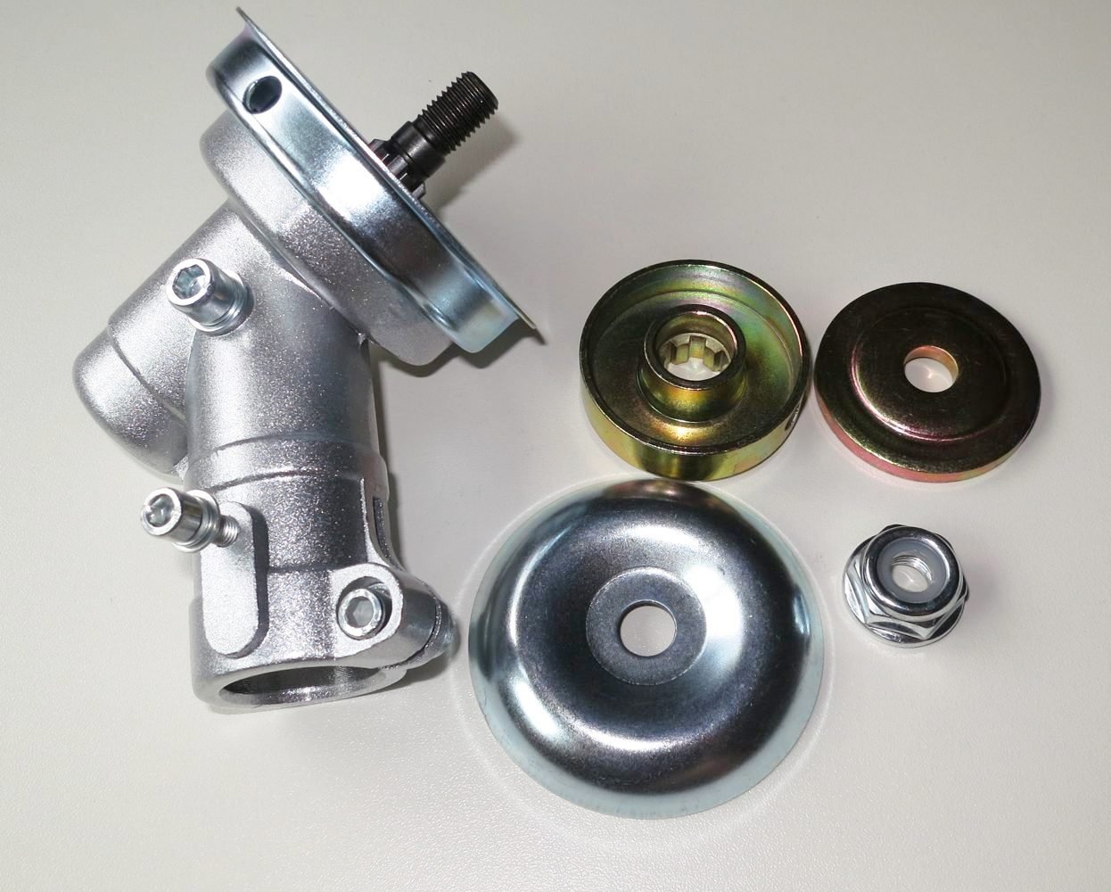 Úhlová převodovka na křovinořez 26mm Čtvercový profil
