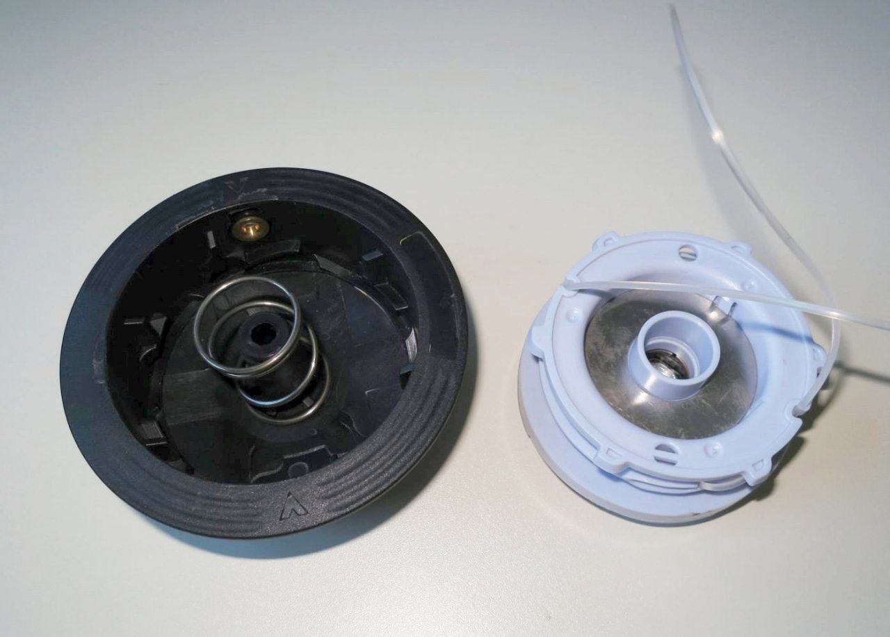 Hlava na křovinořez C6-2 M8 x 1.25 - vhodná pro Stihl FS38 FS40 FS45 FS46 FS50