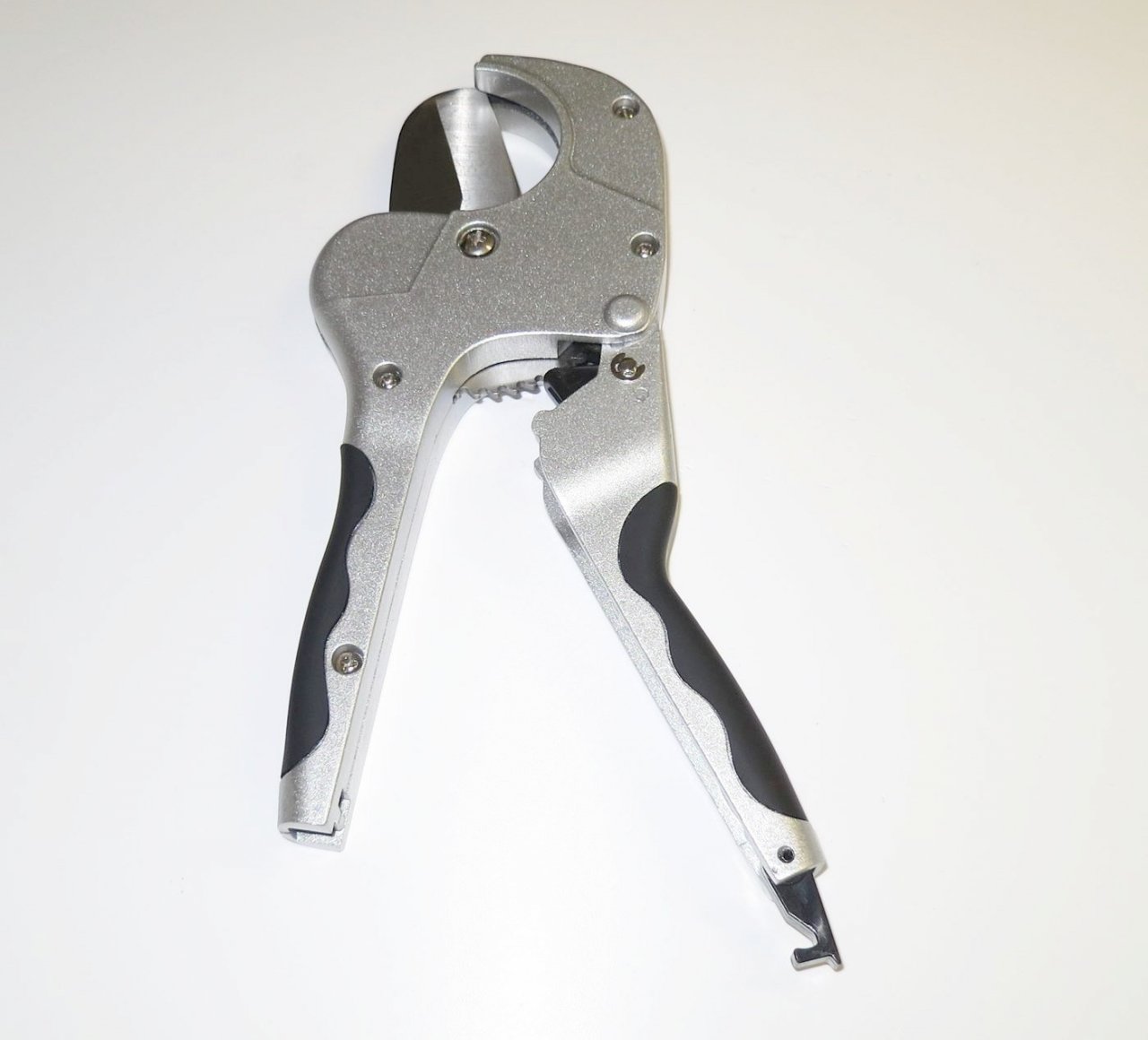 Nůžky na plastové trubky YT-2228