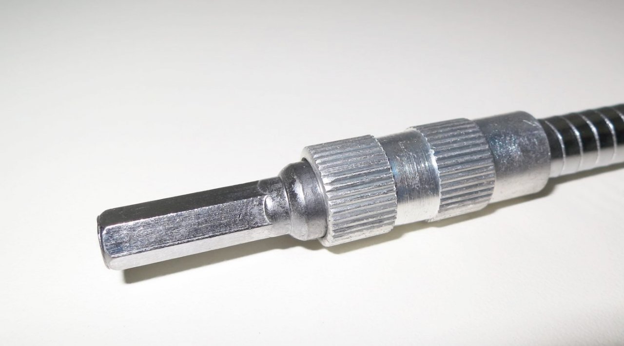 Ohebný držák bitů - 30cm