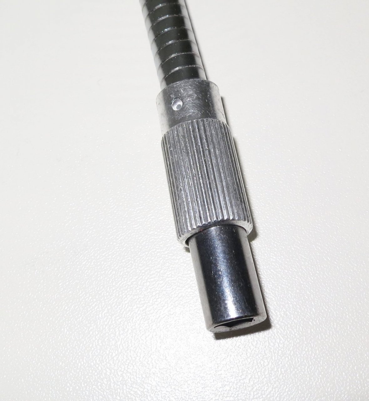 Ohebný držák bitů - 30cm