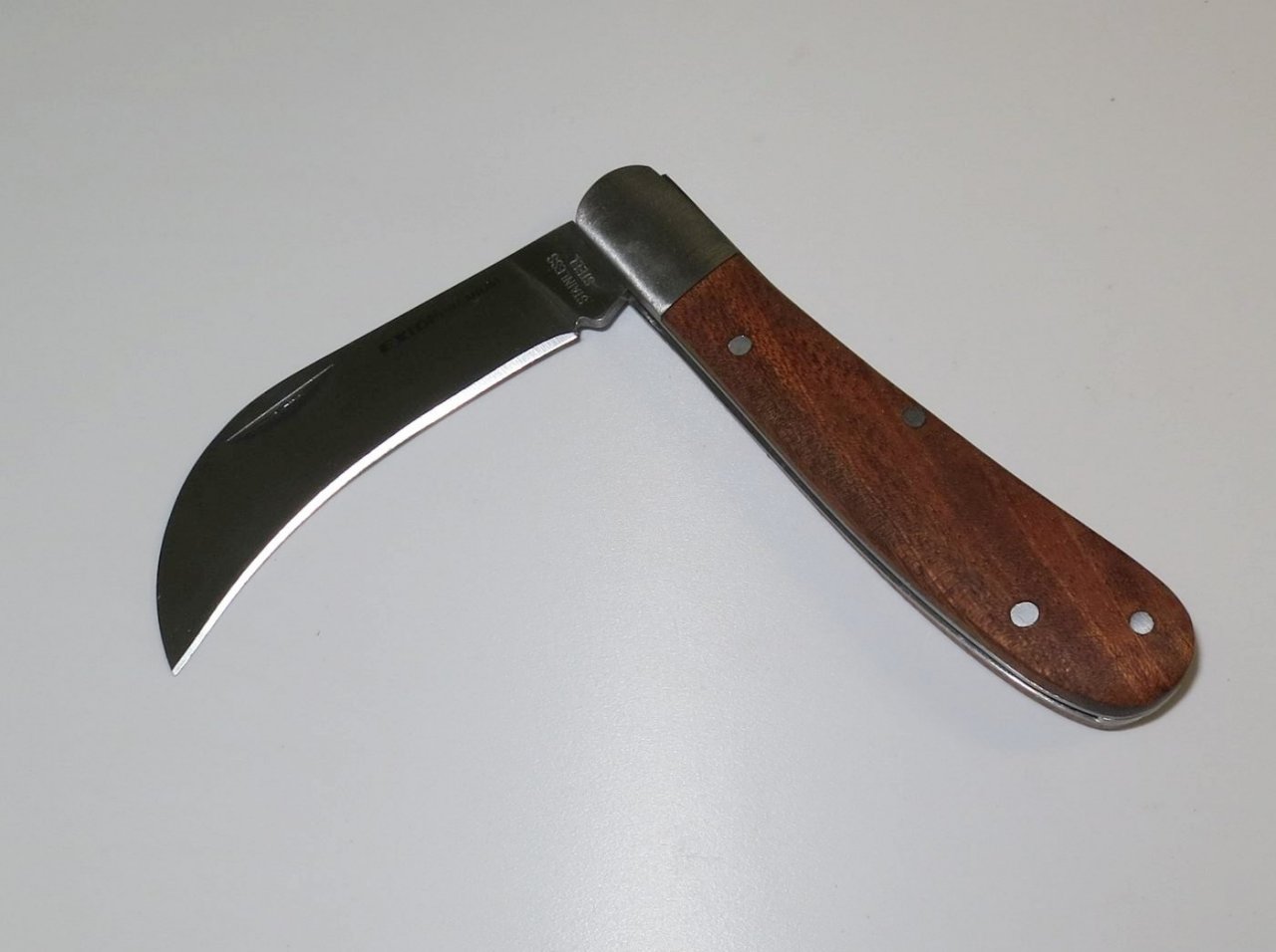 Roubovací nůž - zahnutý 8855110