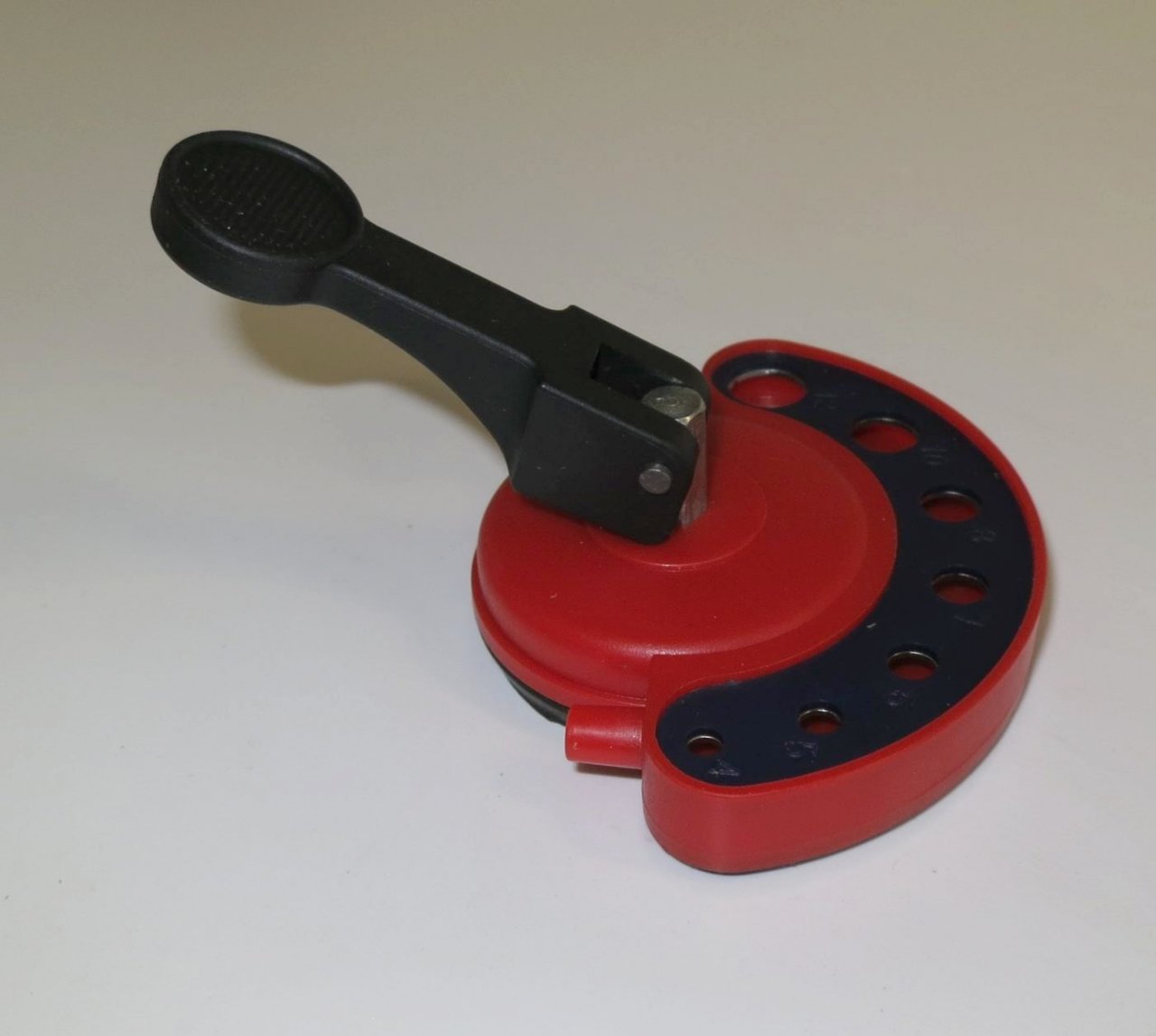 Vodící šablona s přísavkou pro diamantové vrtáky