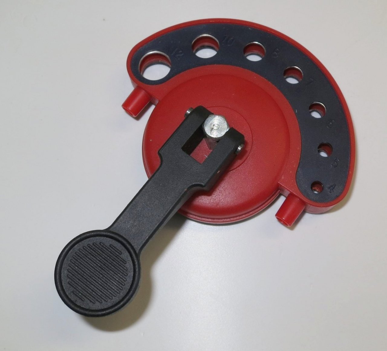 Vodící šablona s přísavkou pro diamantové vrtáky