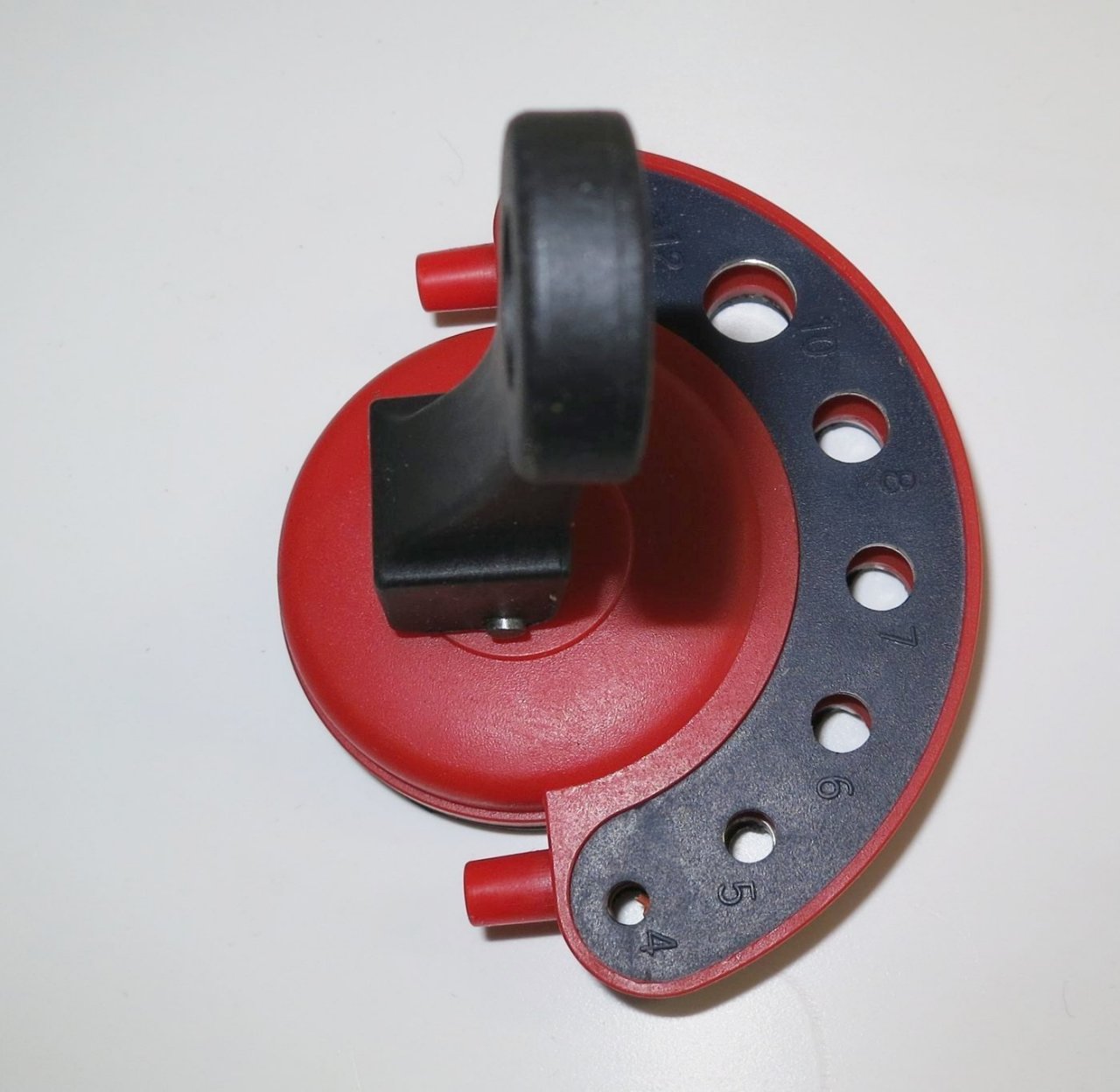 Vodící šablona s přísavkou pro diamantové vrtáky