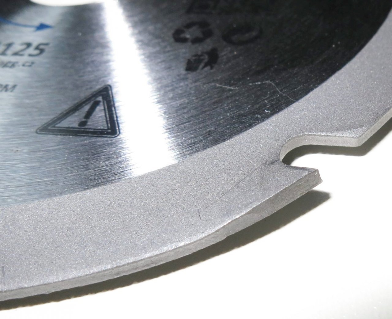 Řezný kotouč na dřevo do úhlové brusky 125mm