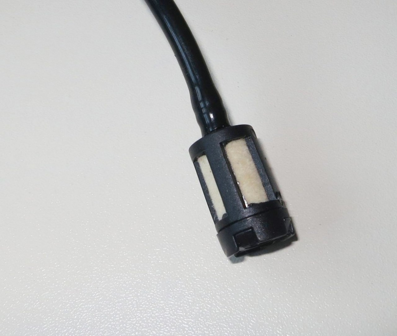 Benzínová hadička křovinořez M831076 - otvor 19mm